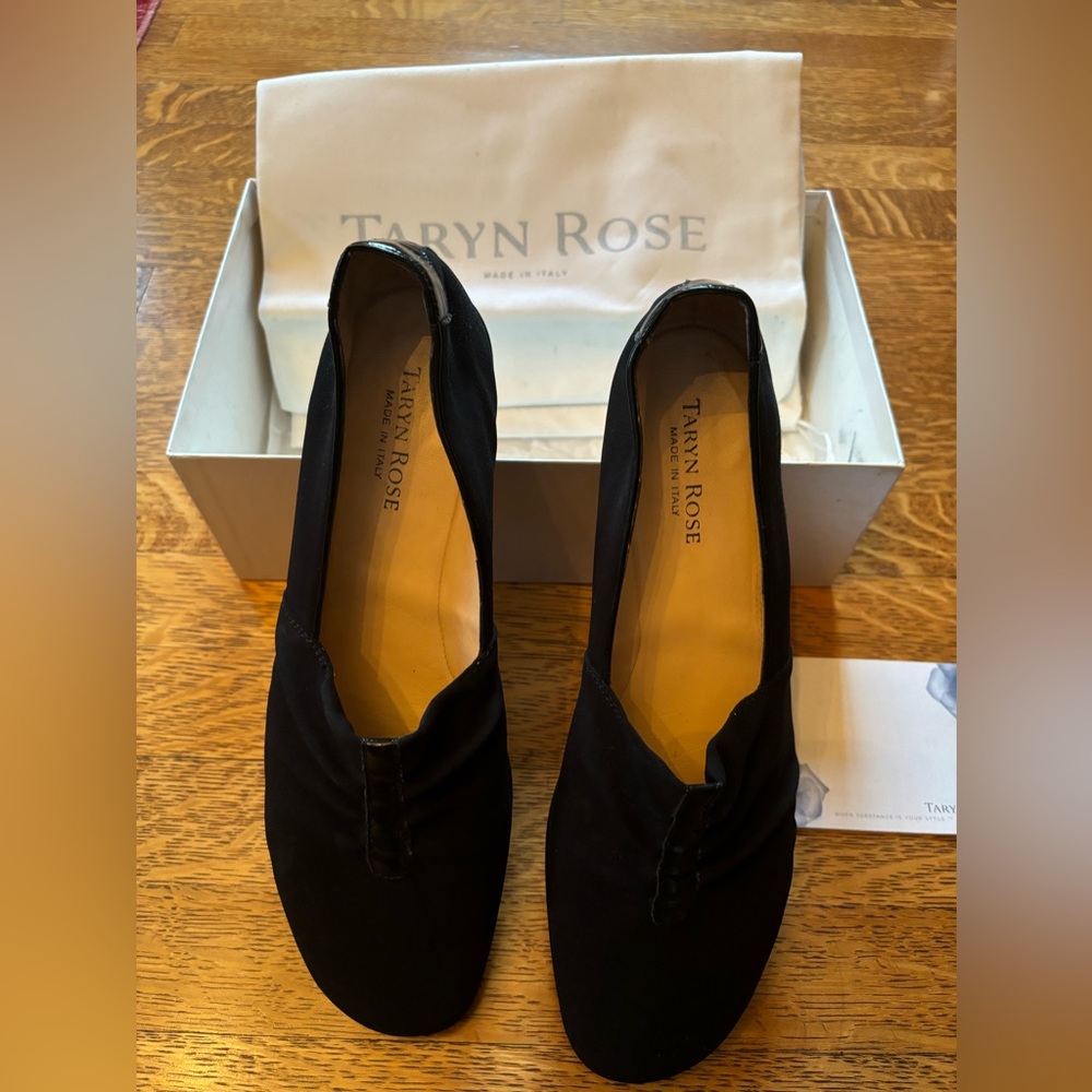 Taryn Rose Keir Fabric Slip On Flats cap toe size 41 Black